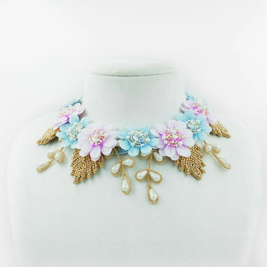 Daisy - Powder Blue, Necklace and Earrings