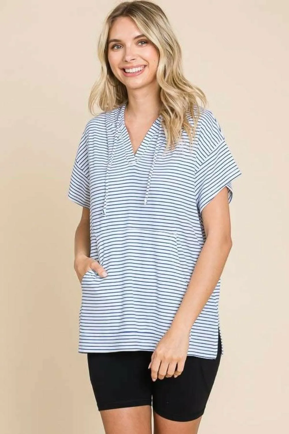 Hooded top with stylish stripes