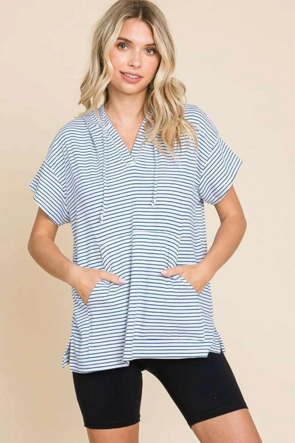 Hooded top with stylish stripes