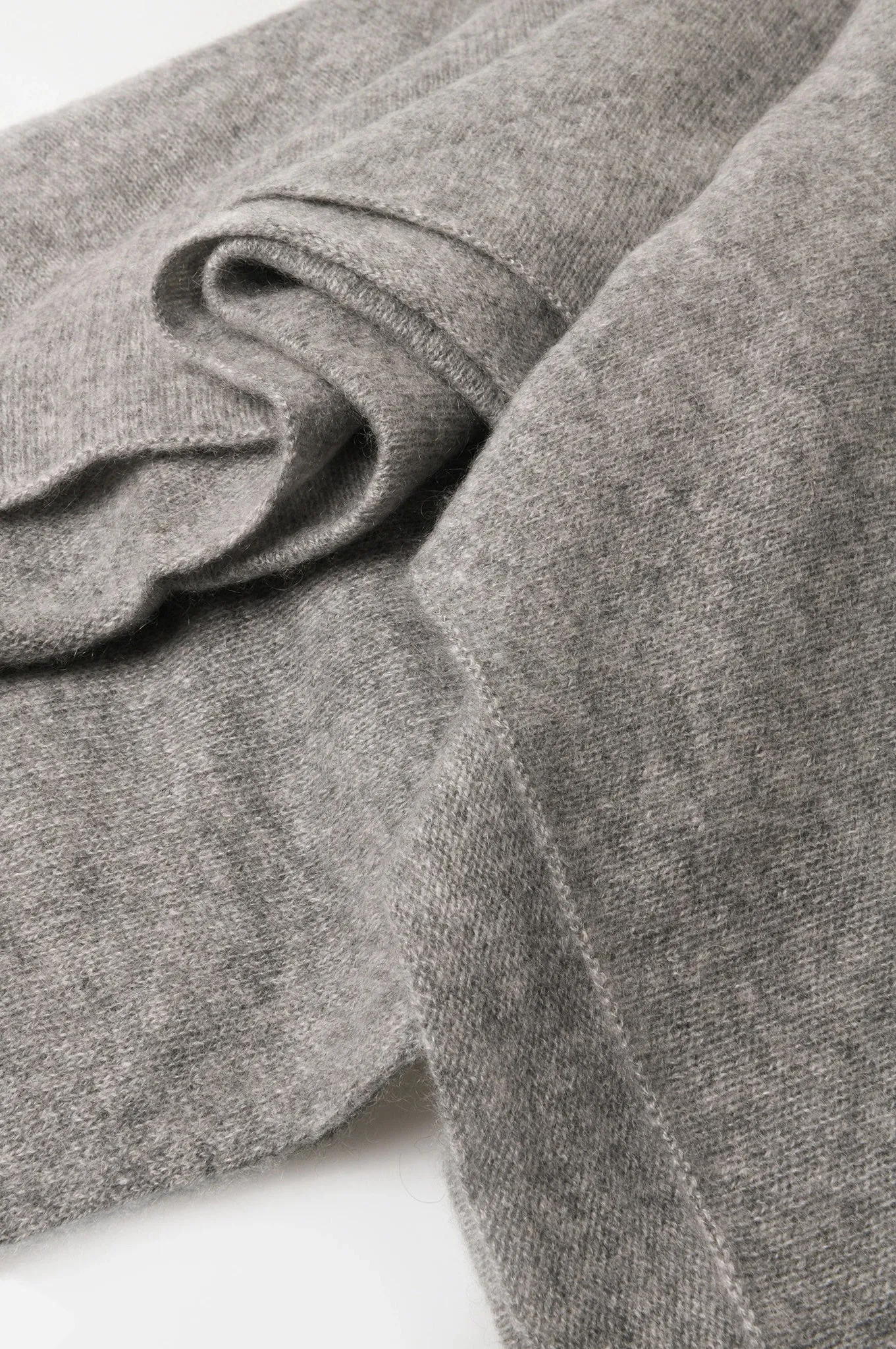 WHITE   WARREN Cashmere Travel Wrap